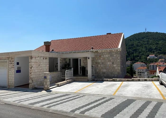 Sandra Free Private Parking * Dubrovnik